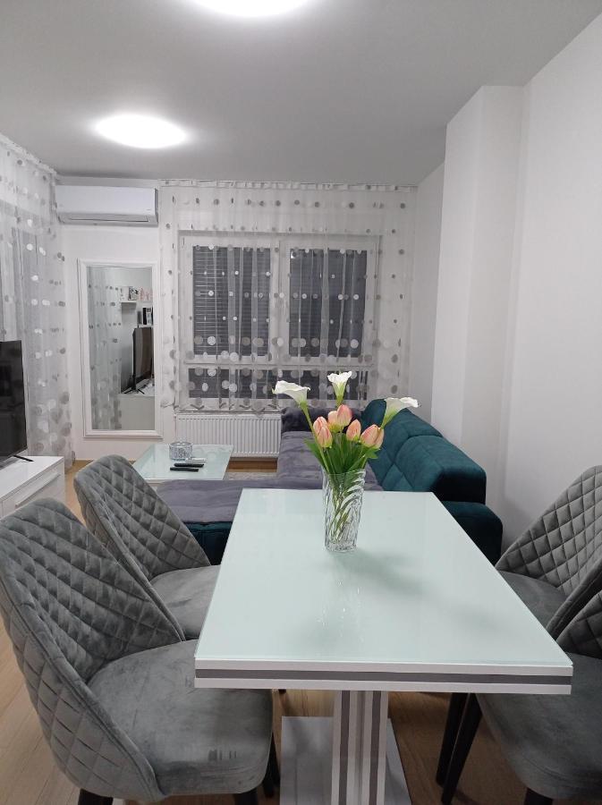 Apartment M & N Баня-Лука Екстер'єр фото