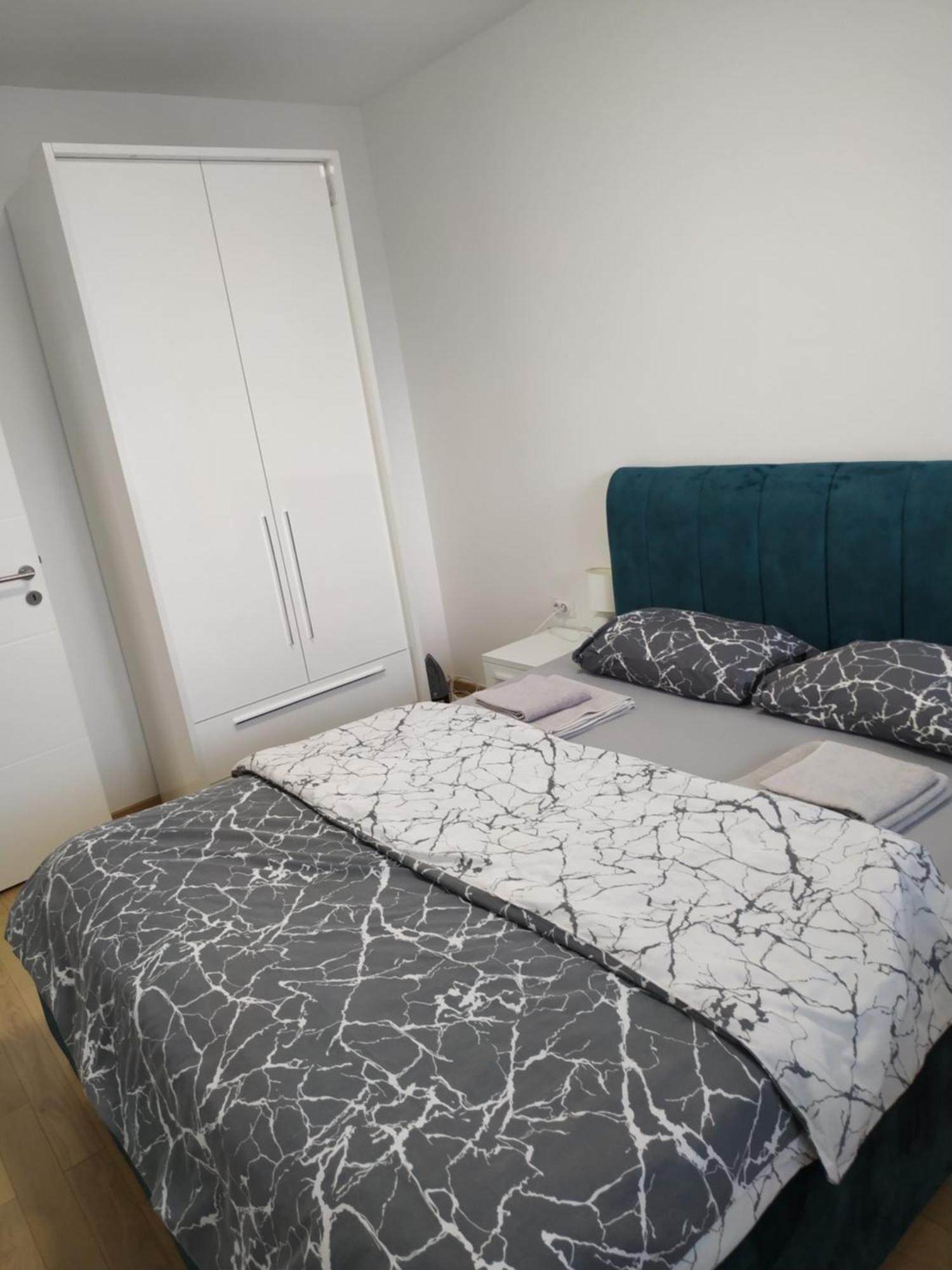 Apartment M & N Баня-Лука Екстер'єр фото